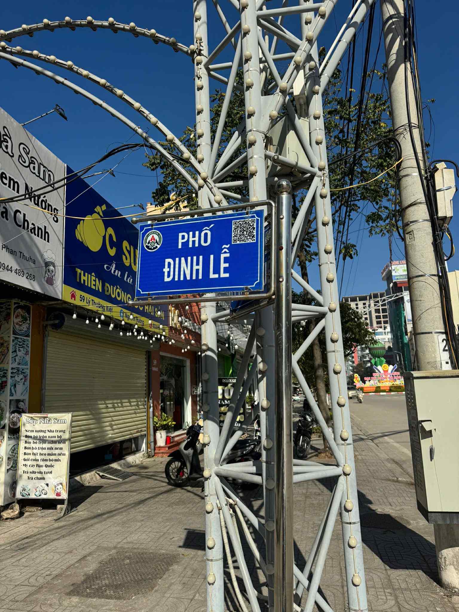 Bán lô đất 92m² mặt đường Đinh Lễ, đối diện công viên, Lạng Sơn