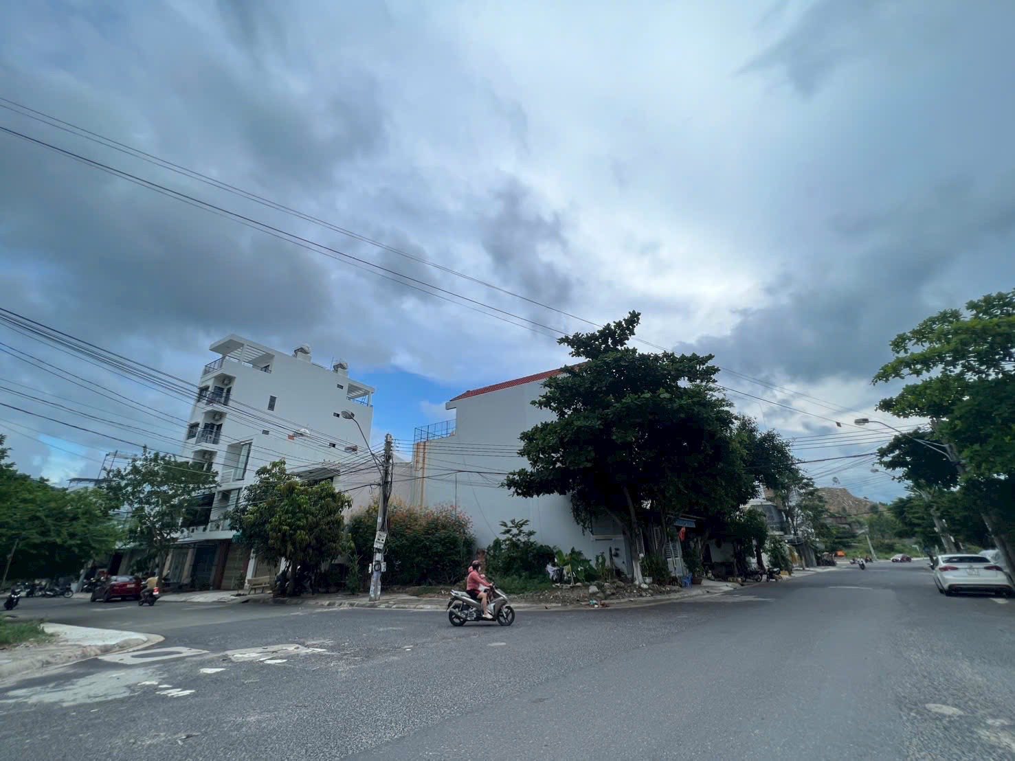 Siêu phẩm góc đường Ngô Văn Sở và Bùi Huy Bích, thành phố Nha Trang đã sẵn sàng chờ chủ nhân mới