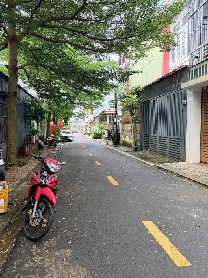 Chào mừng quý khách đến với cơ hội sở hữu ngôi nhà gác lửng tọa lạc tại mặt tiền đường Trần Quốc Toản sầm uất