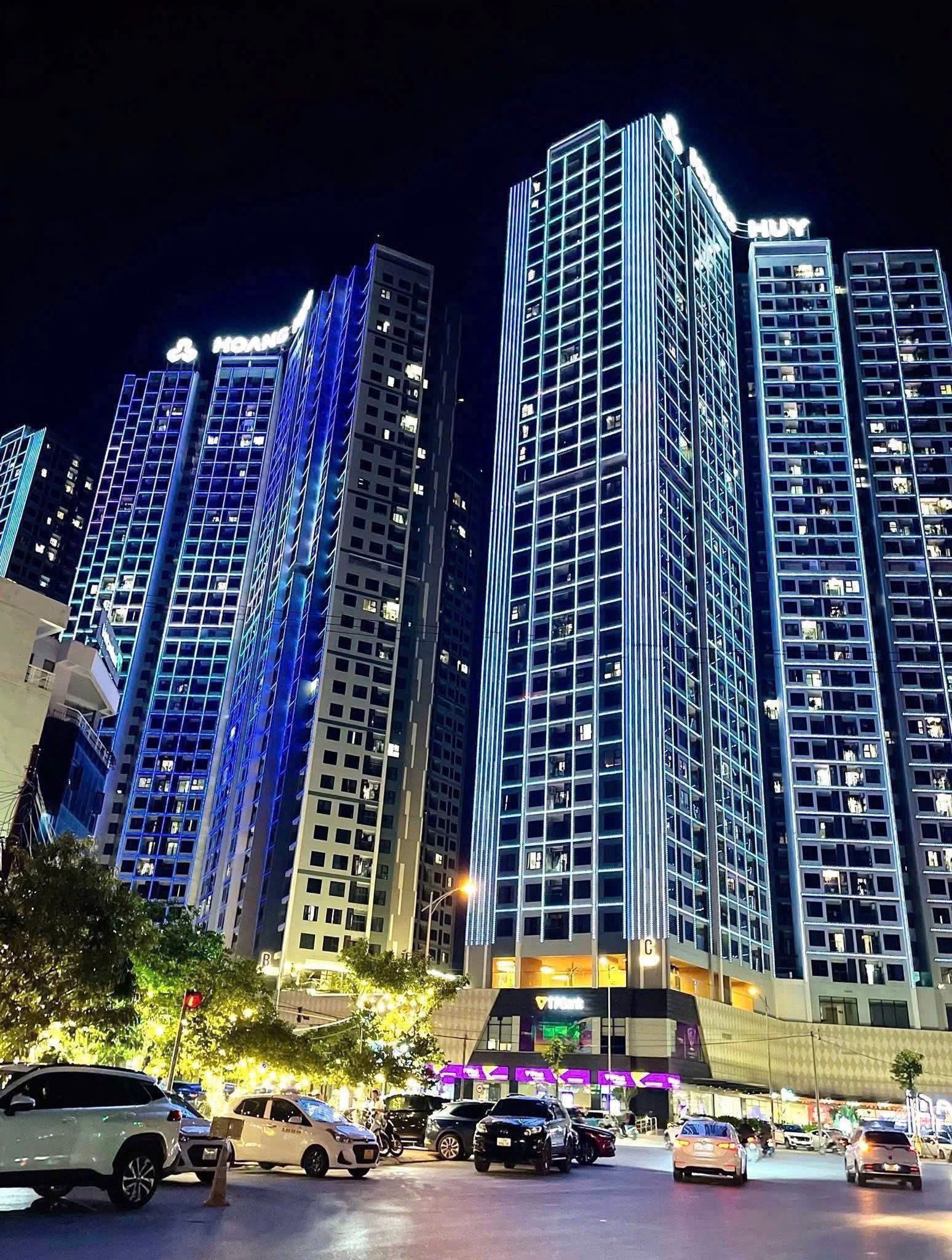 Căn hộ 2 phòng ngủ, full nội thất xịn sò, view triệu đô, giá chỉ 11 triệu/tháng