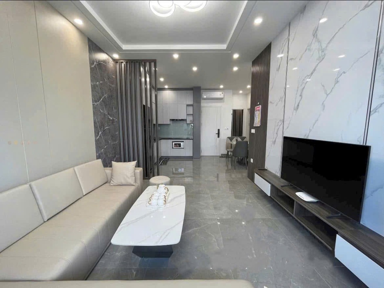 Cho thuê căn hộ Vinhomes Marina 2 phòng ngủ, full nội thất, giá yêu thương