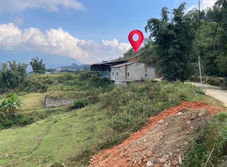 Nhà cấp 4 view đẹp, ô tô vào tận cửa, sổ đỏ 225m2 tại Sa Pa