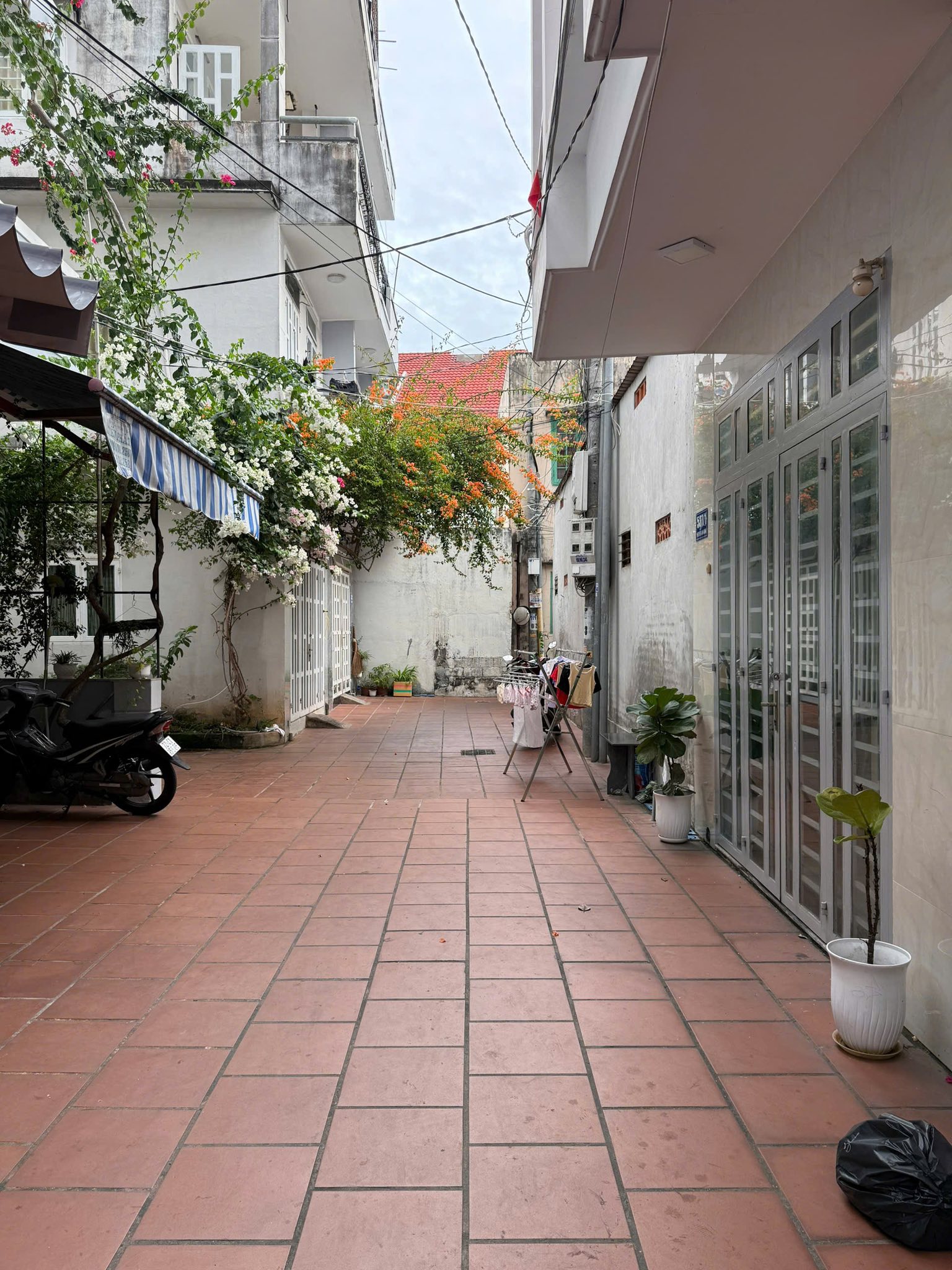 Nhà 3 lầu kiên cố, 4 vệ sinh, hẻm 537 Nguyễn An Ninh, Vũng Tàu - Giá tốt