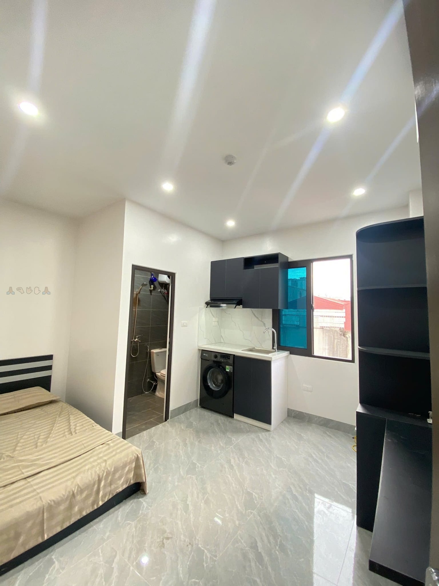 Chào mừng đến với siêu phẩm tòa nhà dòng tiền tọa lạc tại vị trí vàng, gần Ngã Tư Sở