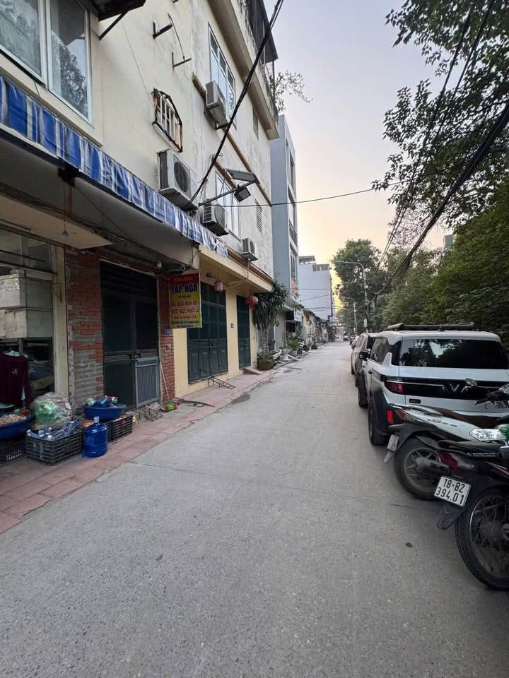 Nhà Hồ Tùng Mậu ô tô tránh, kinh doanh đỉnh, sổ vuông vức 30m² - 13.2 tỷ