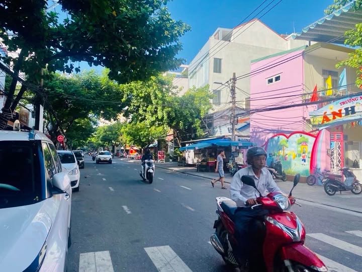 Đột phá kinh doanh với nhà 2 mặt tiền Trưng Nữ Vương, Đà Nẵng giá hấp dẫn
