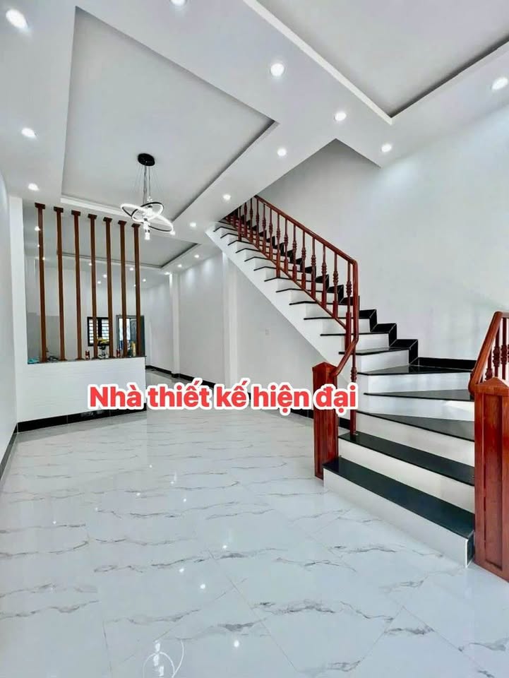 Nhà 1 trệt 1 lầu Huỳnh Thúc Kháng an yên, đối diện công viên chợ Bình Khánh