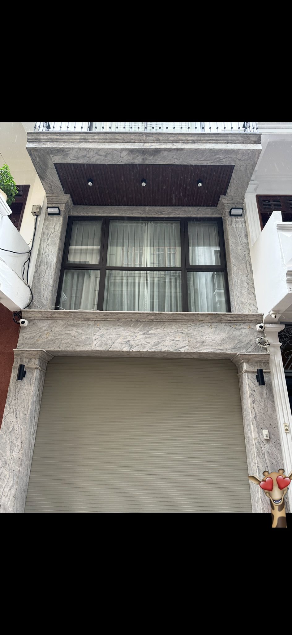 Bán nhà 7 tầng Hoàng Quốc Việt, ô tô vào nhà, sổ đẹp, thang máy