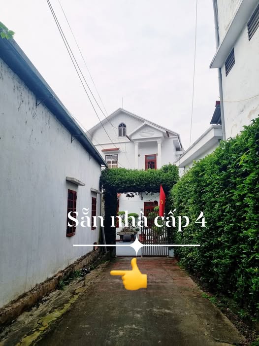 Bán đất tặng nhà cấp 4 xinh tại phường Nghĩa Lộ, Yên Bái, ngõ ô tô đỗ cửa