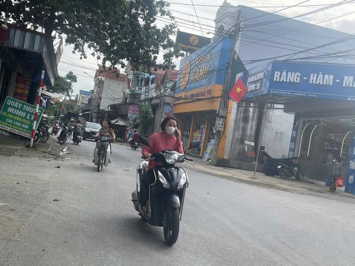 Bán đất Phụng Châu, diện tích 300m2, mặt tiền 17m, kinh doanh đỉnh cao