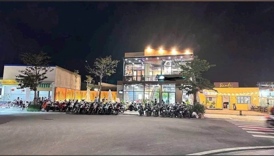 Hai nền đất vàng phố chợ Phú Khương - Vừa ở vừa kinh doanh, thu nhập 240 triệu/năm