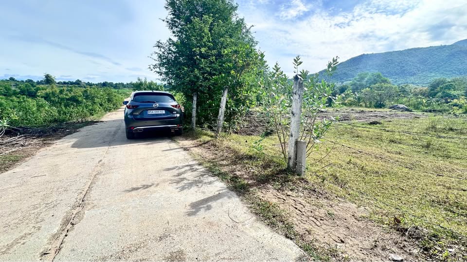 Bán lô đất vườn siêu rộng 2000m2 tại Tân Mỹ, Mỹ Sơn, Khánh Hoà, bám suối, ô tô tới tận nơi - Chỉ 3xx triệu