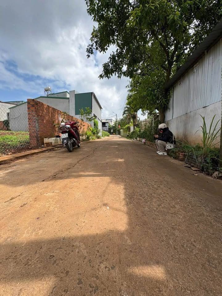 Bán lô đất siêu rộng, tọa lạc ngay cổng sau Đại học Tây Nguyên, Đắk Lắk