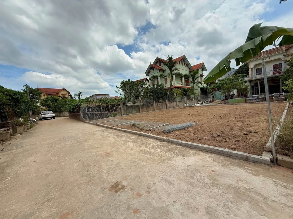 Đất vàng Văn Giang 73.3m2 lô thường, mặt tiền 5.25m, giá hời 5x triệu/m2
