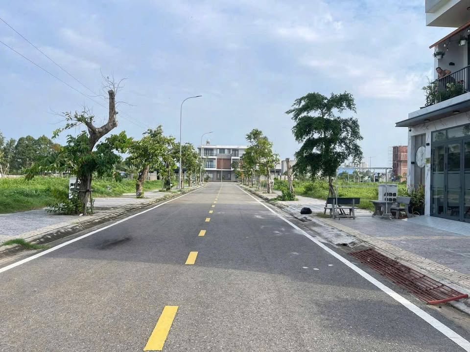 Đất vàng Phước Hưng 90m2 hướng Tây, view công viên, giá hời 2,5 tỷ