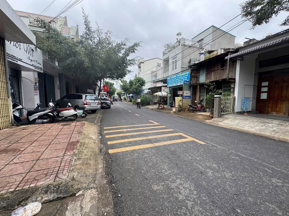 Siêu phẩm nhà trung tâm phố hiếm hoi còn sót lại, giá cực hời đây ạ