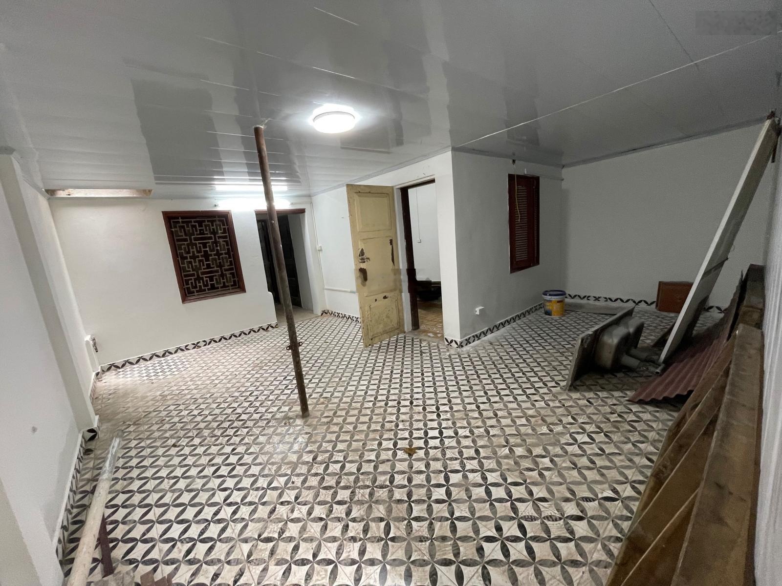 Cho thuê tầng 3 riêng biệt, khép kín Số 102 ngõ 140/2 Giảng Võ, DT 80m2 nhà mới sơn sửa 6,2tr/th