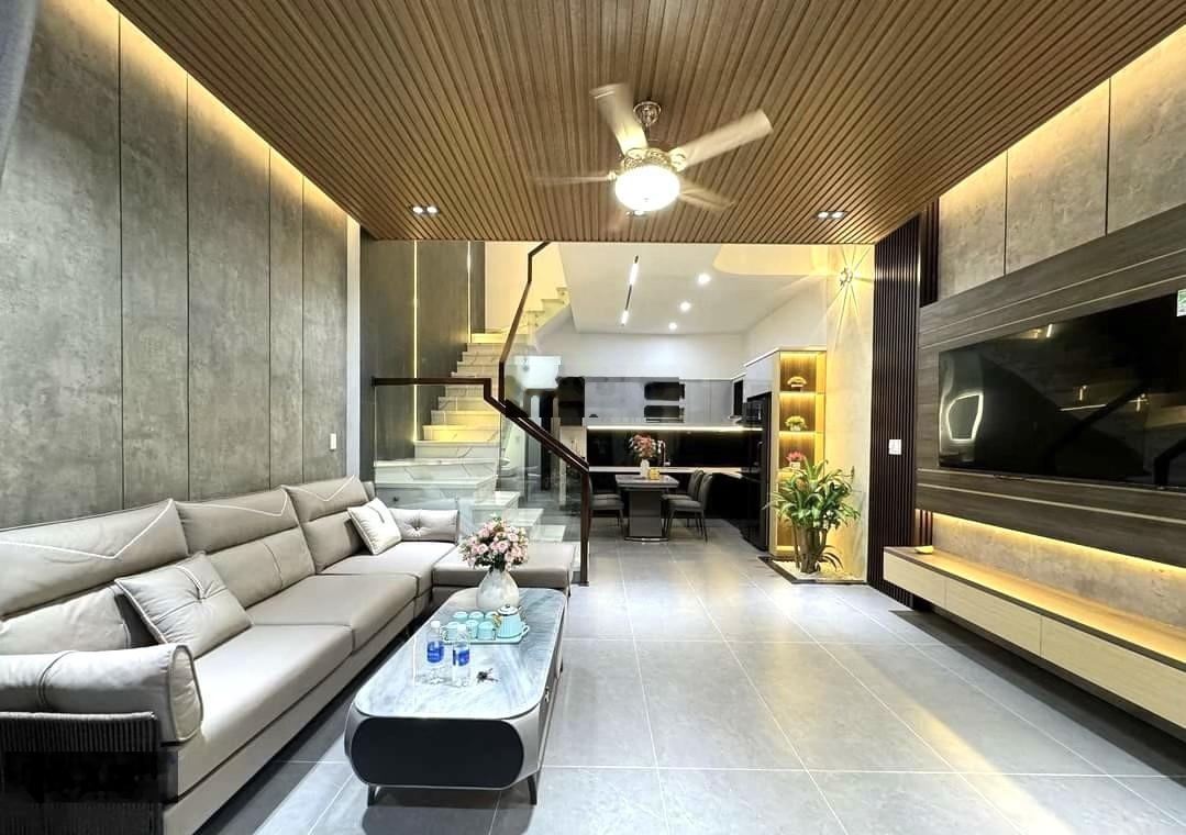 Nhà ngộp cần bán đường oto Nguyễn Hữu Cảnh-Bình Thạnh. Chỉ 3Tỷ690/78m2 gần cầu Thị Nghè, thuê 21tr