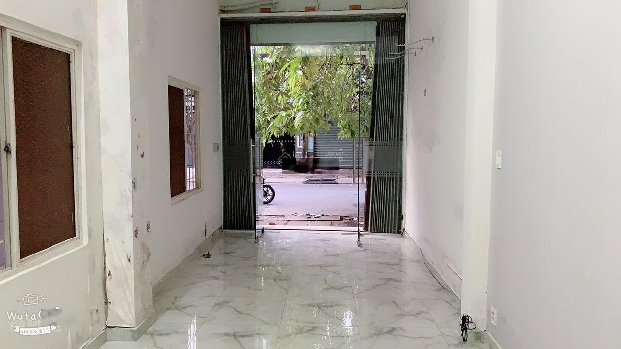 Cho thuê mặt tiền đường 85, Tân Quy Q7, dùng để kinh doanh hoặc ở đều thuận lợi