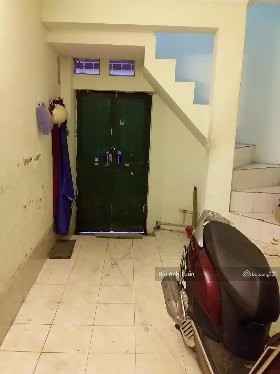 Bán gấp nhà gần hồ hạ đình 3 tầng giá 3.8 tỷ