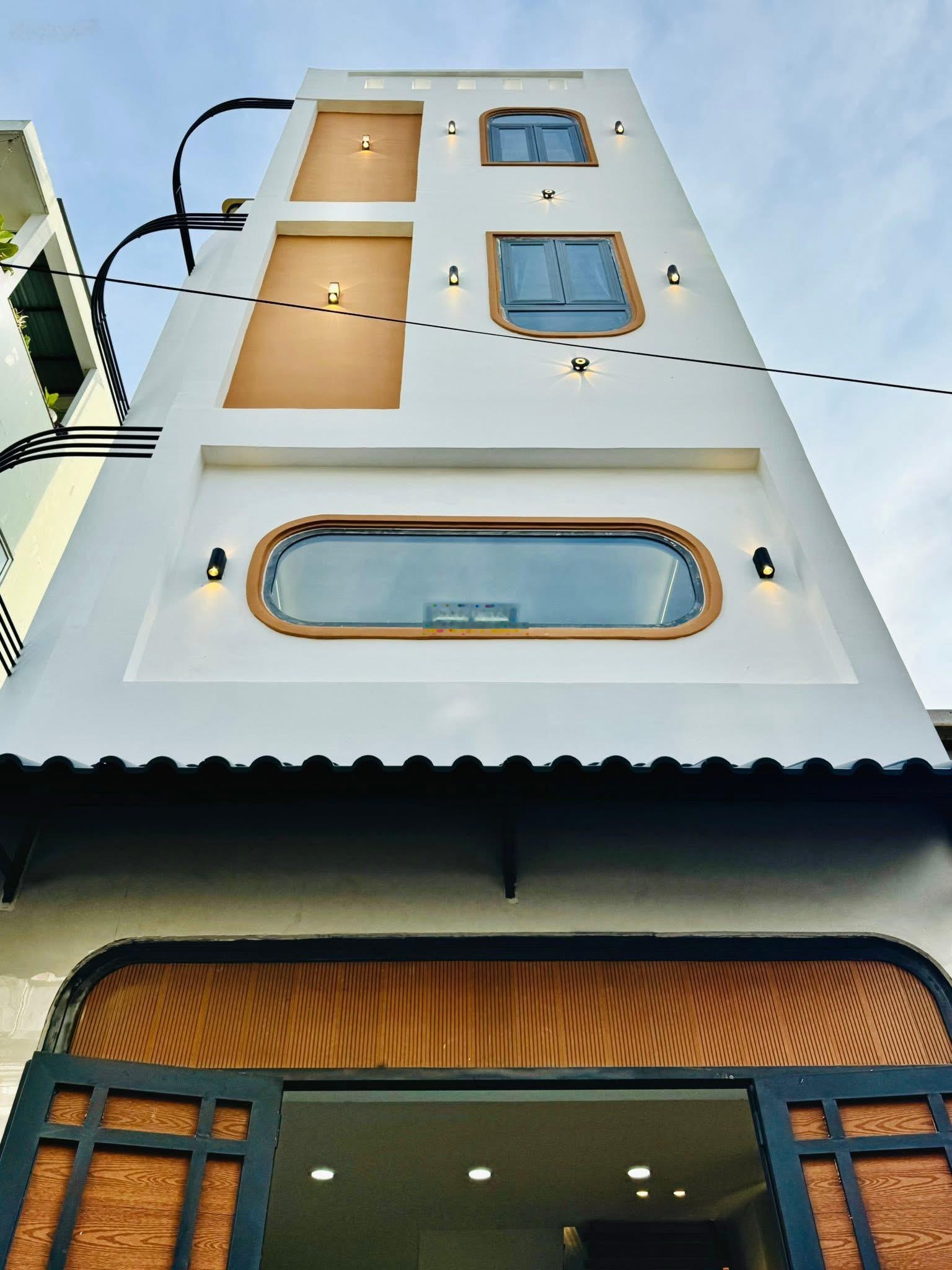 Cần bán nhà Nguyễn Cửu Vân-P17-Bình Thạnh, gần Đại Học Kinh Tế.Giá 3 tỷ950tr /75,9m, cho thuê 17tr