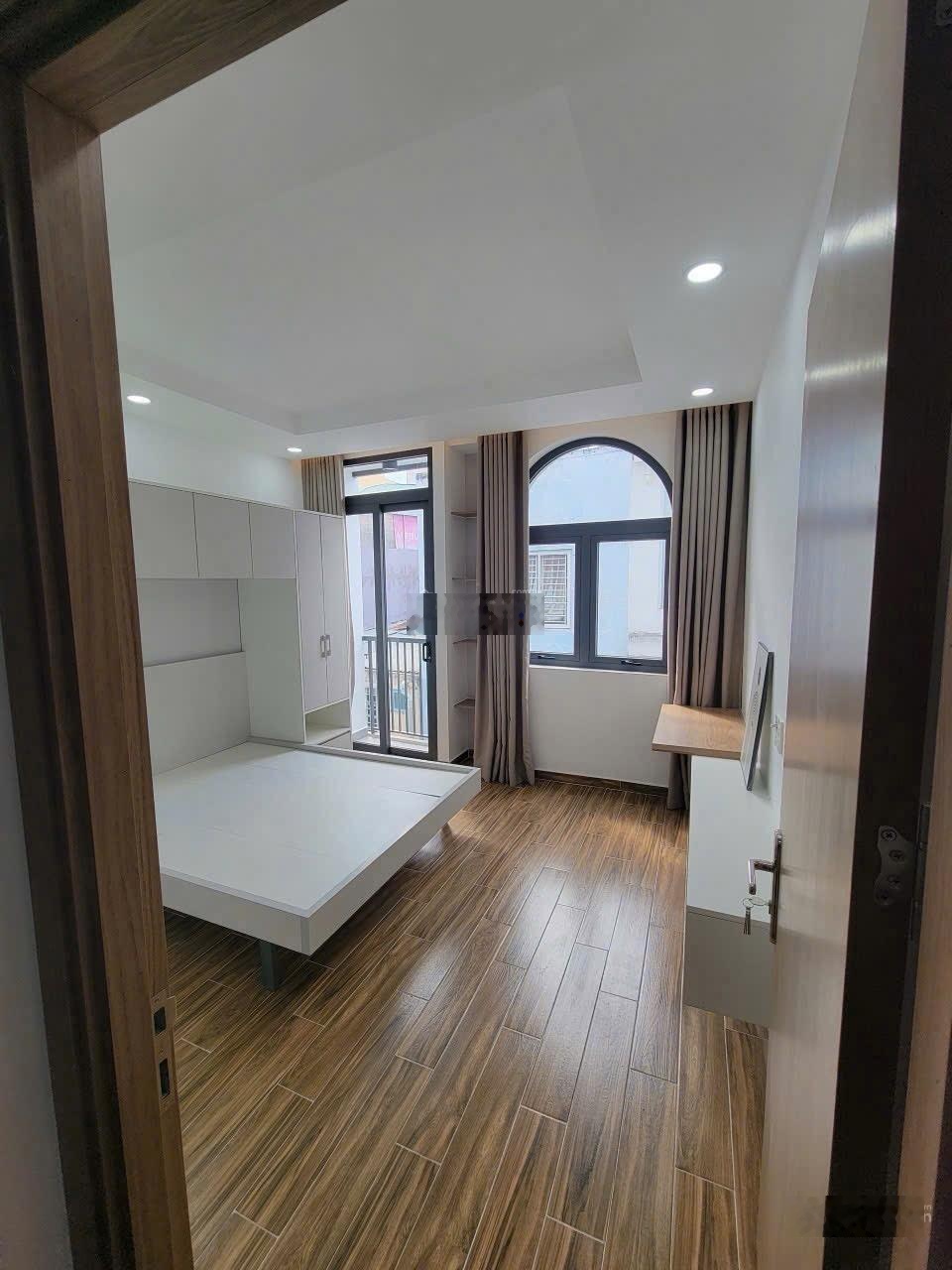 Nhà đẹp giá mềm 2TỶ390 đường Phan Văn Hân, Bình Thạnh - 60m2, hẻm 5M, Khu kinh doanh sầm uất