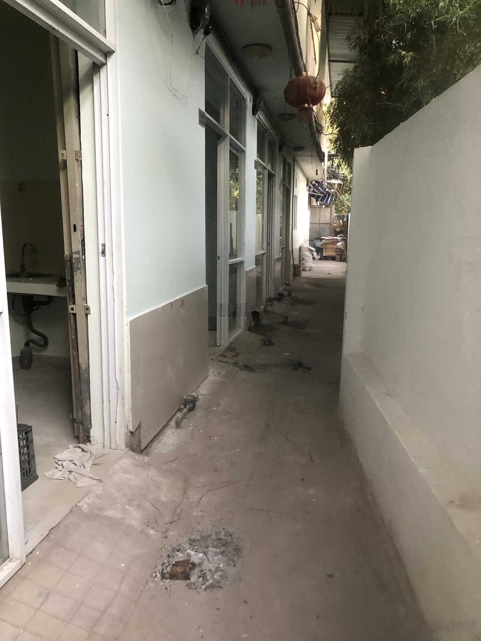 Bán nhà ngõ hẻm gần khu du lịch Suối Tiên