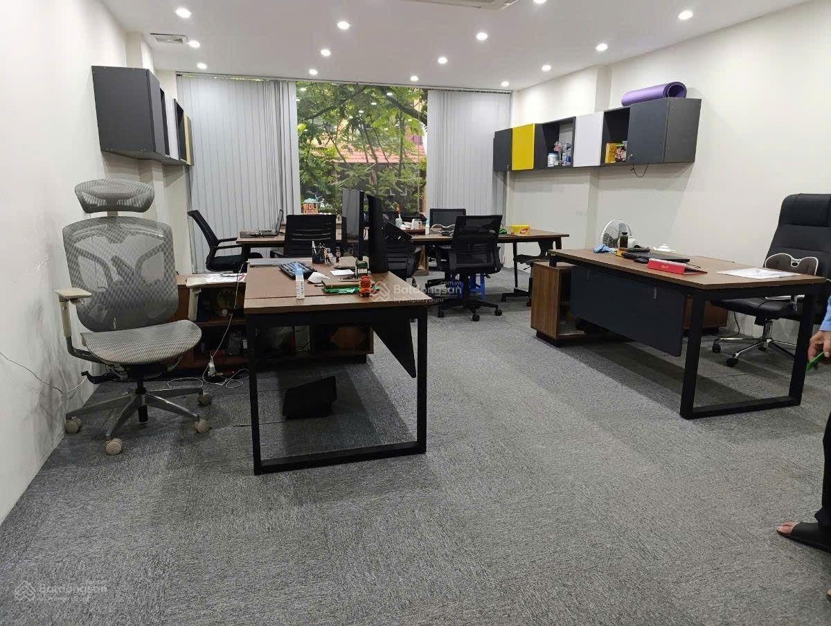 Bán toà Building mặt phố Phan Kế Bính - Linh Lang, Hơn 40 tỷ, 60m, 9 tầng, vỉa hè rộng