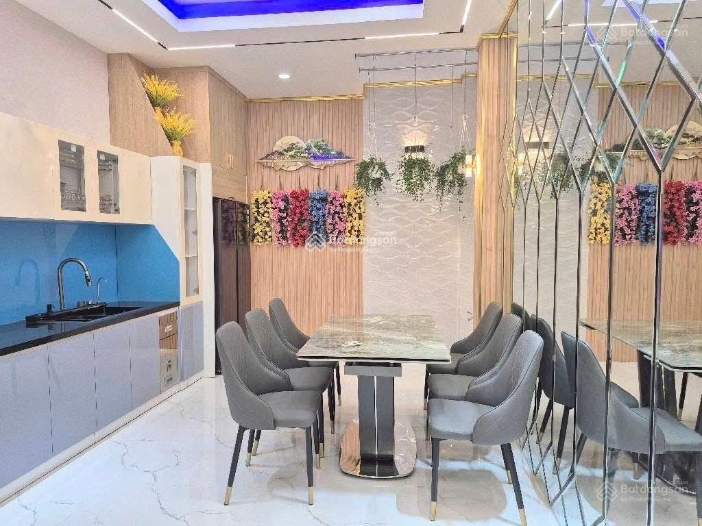 Chính chủ cần ra hàng gấp căn siêu phẩm nhà Phan Văn Hân P17 Bình Thạnh Giá 5tỷ280/62,5m2(5x12,5m)