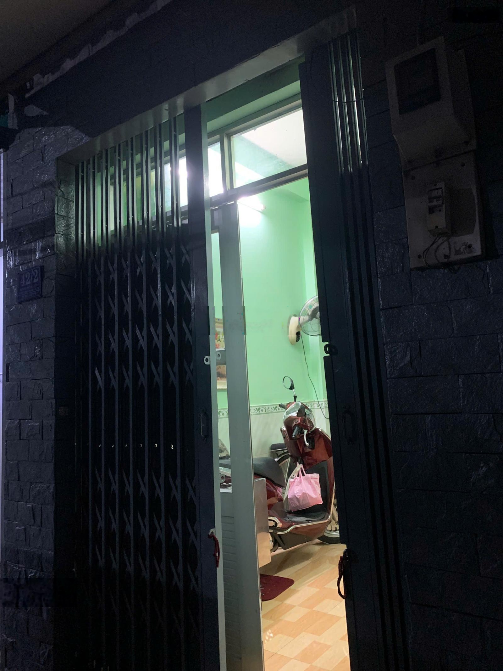 Bán nhà nhỏ SHR quận Thủ Đức 1ty6