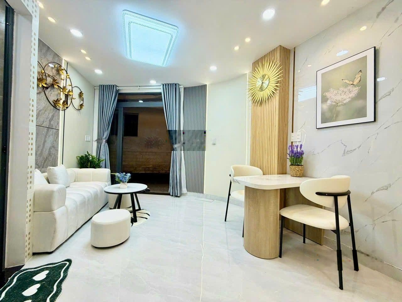 Bán Nhà Hẻm Xe Hơi Full Nội Thất - Chỉ 3,75 Tỷ Hoàng Hoa Thám Bình Thạnh