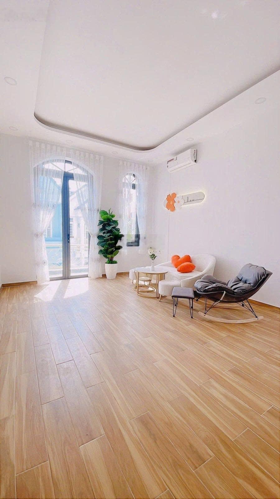 [1 tỷ 800] siêu phẩm nhà lê đại hành q11 | 49m2 | hẻm 6m | sẵn hđ thuê 15tr/th. sổ hồng riêng