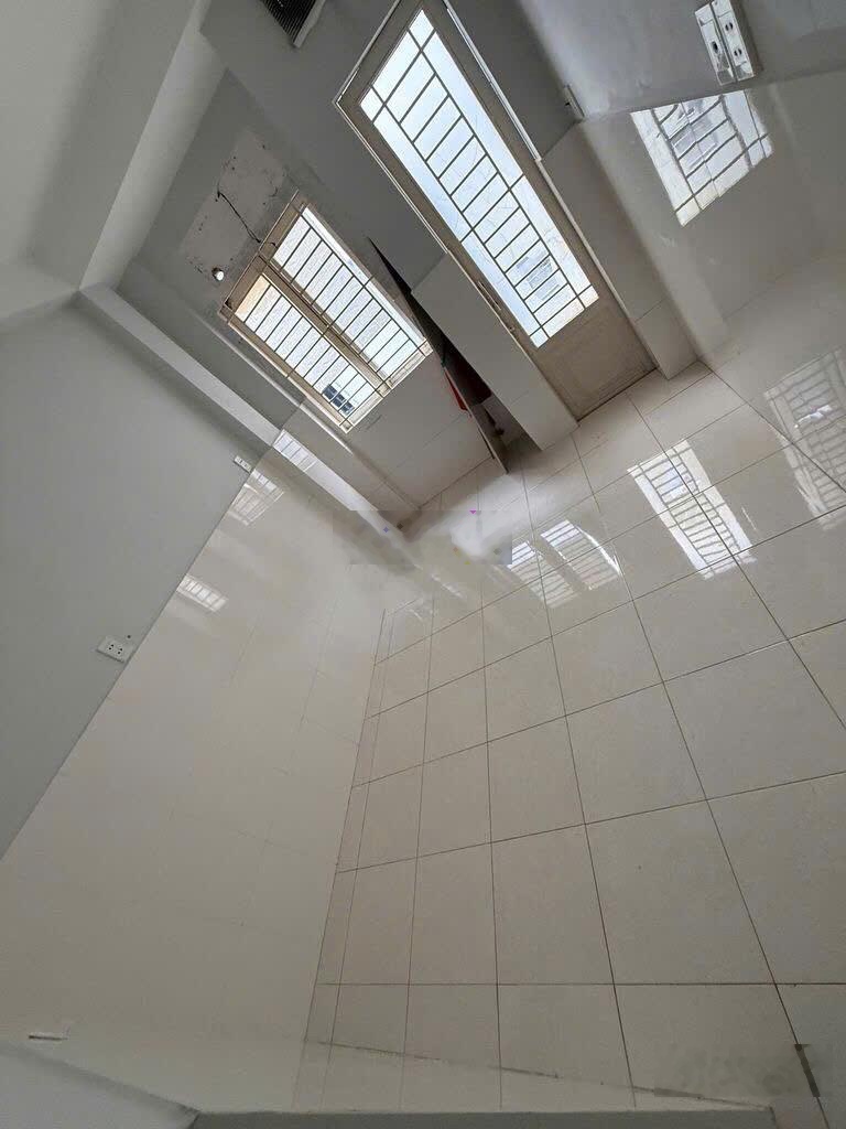 Cho thuê nhà hẻm 2m(XM) Lý Thái Tổ, P.10, Q.10 giá 9tr