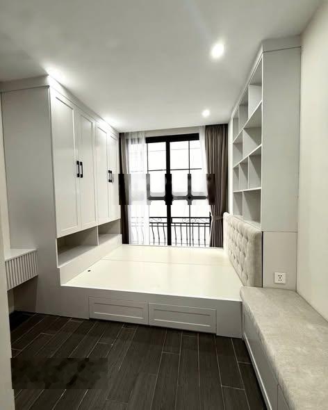 Bán toà Apartment Kim Mã Thượng 98m2, 9 tầng 2 thoáng, 26 căn hộ CC + penthouse, doanh thu 200tr/th