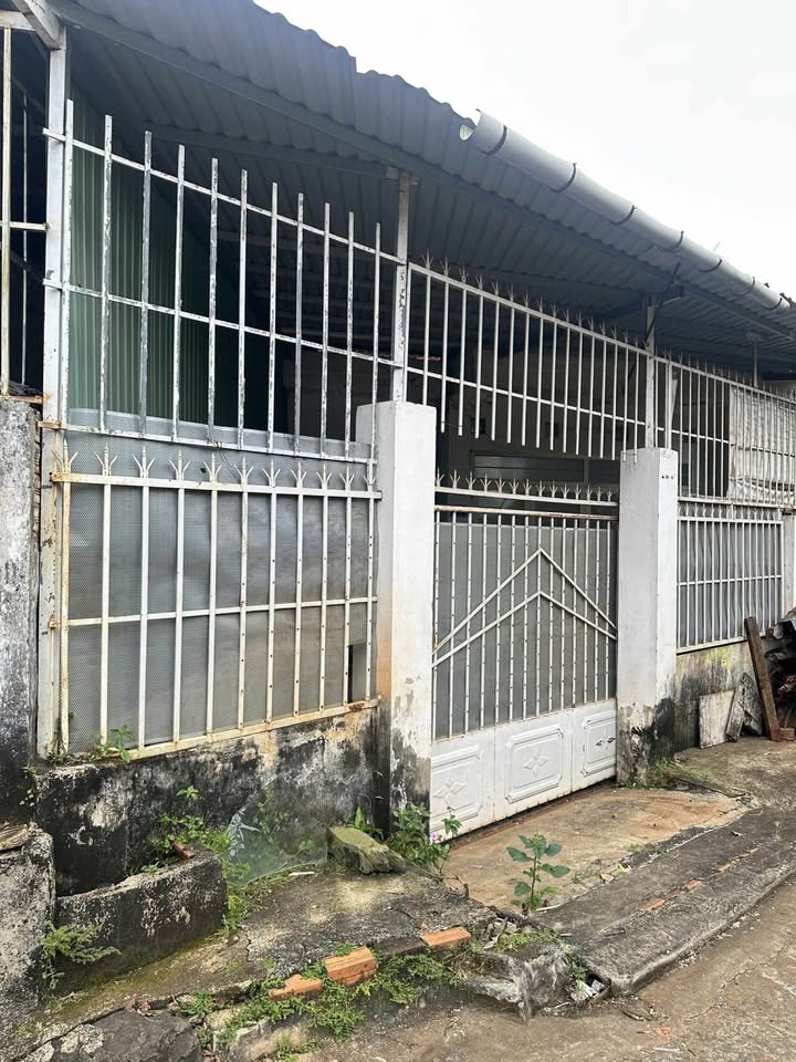 Bán nhà hẻm ô tô 109.5m2 trung tâm Buôn Ma Thuột, giá dưới 2 tỷ