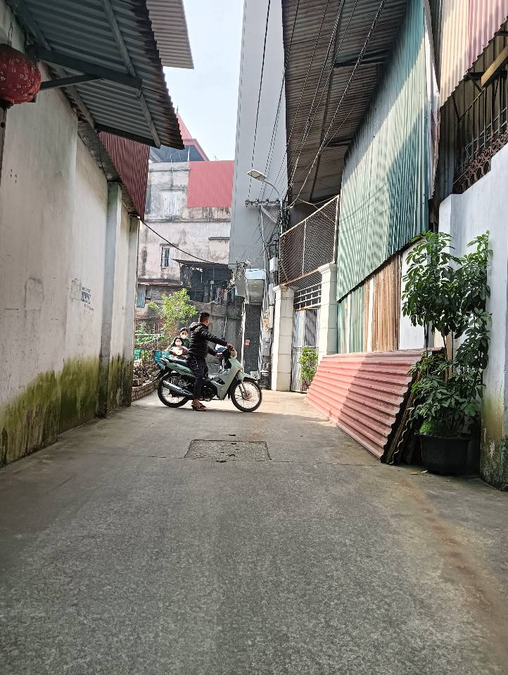 Bán nhà 4 tầng đẹp, 109.9m2, giá tốt tại Từ Sơn, Bắc Ninh