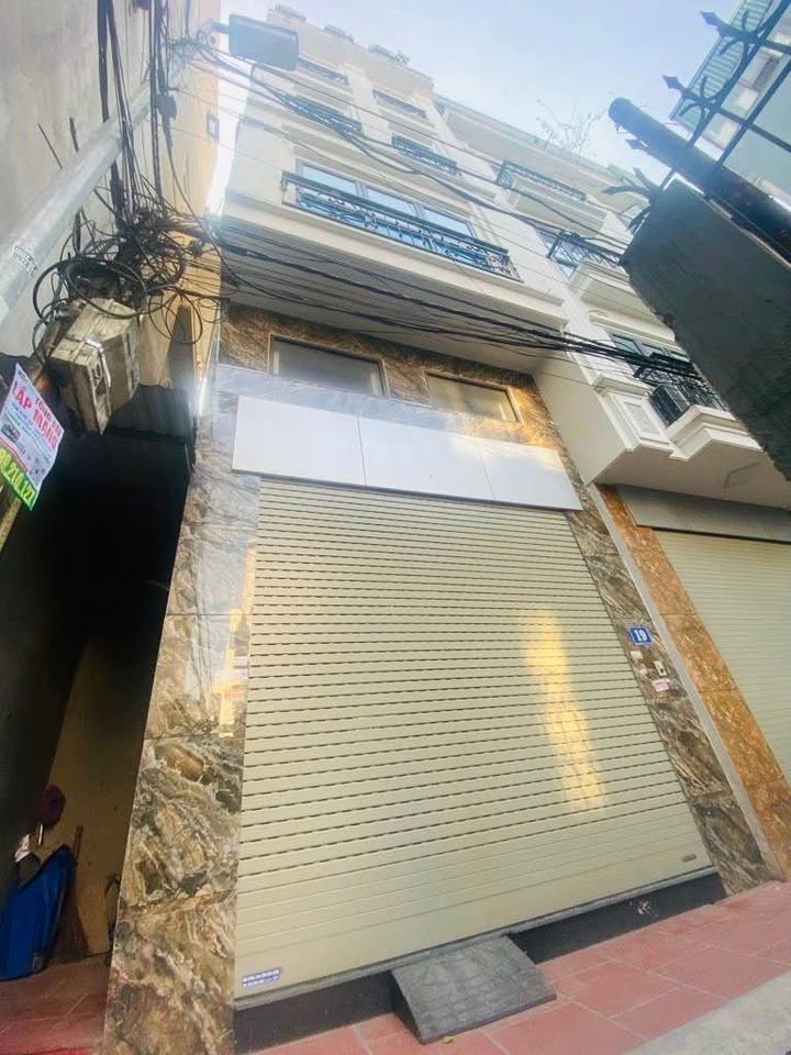 Bán nhà lô góc tại Bùi Quốc Khái, Bằng Liệt, 5 tầng, 36m2, cách ô tô 20m