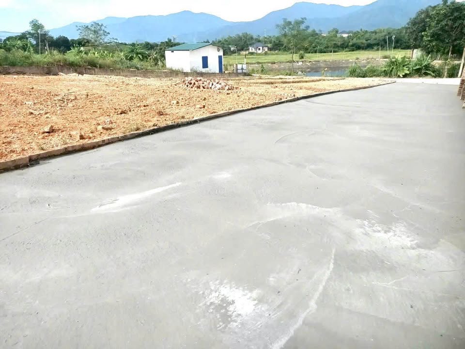 Đất vàng Hướng Đạo, Tam Dương 100m² full thổ cư, 2 ô tô tránh, giá chỉ 600 triệu