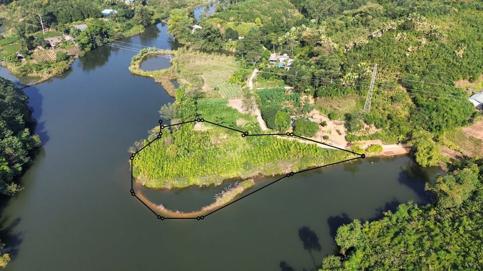 Bán lô đất view hồ siêu đẹp tại Phúc Lộc, Yên Bái, diện tích 1.700m², đường bê tông ô tô đỗ tận đất