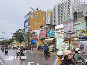 Bán nhà mặt tiền Nguyễn Đức Thiệu, Dĩ An - 120m2, 3 phòng ngủ, giá 6.8 tỷ