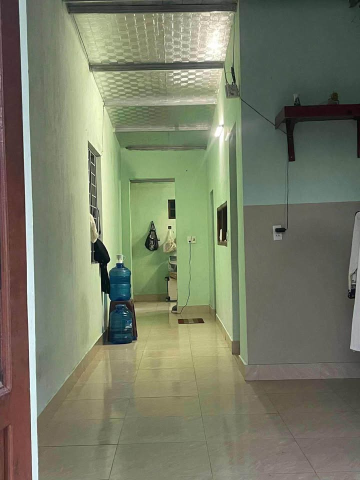 Bán nhà cấp 4 100m2, 2 mặt tiền, 1.2 tỷ tại Tạ Quang Bửu, Đồng Hới