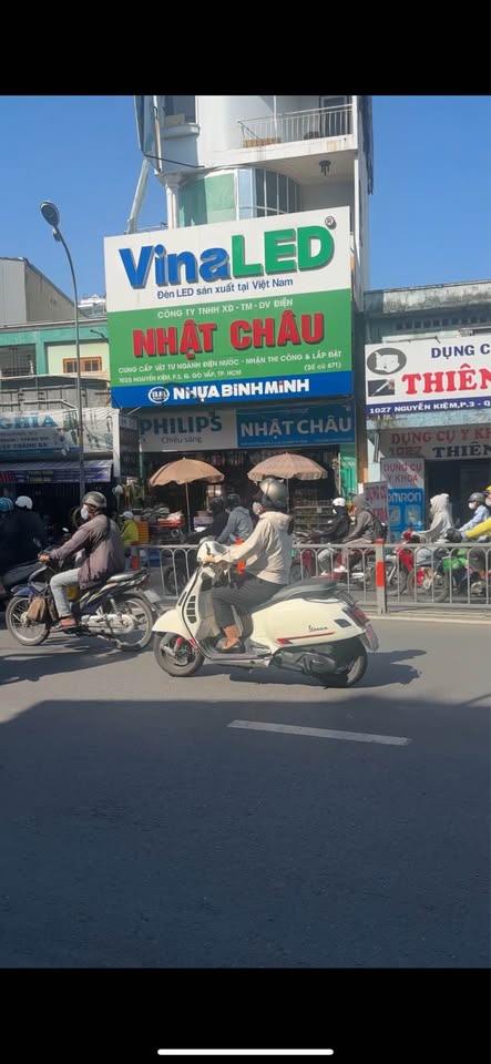 Bán nhà mặt tiền kinh doanh đa ngành nghề, 4 tầng, 4 phòng ngủ, giá 7.8 tỷ tại Gò Vấp