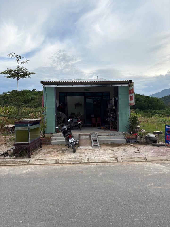 Nhà cấp 4 mới tinh, hướng Bắc mát lành, giá 950 triệu tại tái định cư Việt Cường