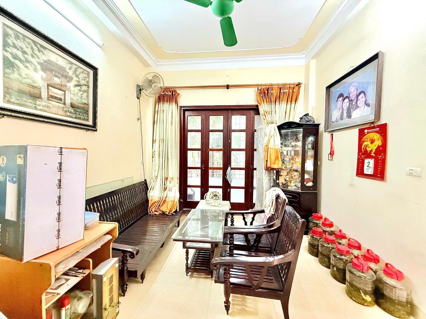 Nhà lô góc 4 tầng khu đô thị Xa La, gần ô tô, sổ đỏ vuông vắn