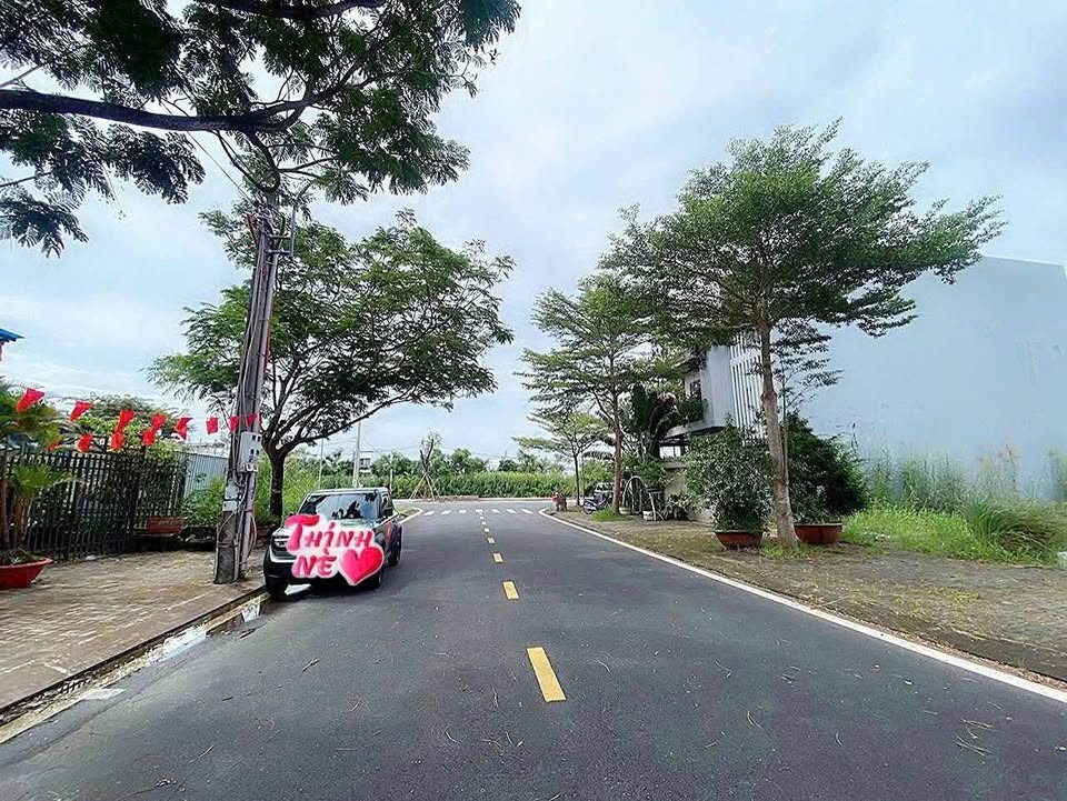 Tọa lạc tại nền đường số 7, khu dân cư Minh Thắng, phường 9