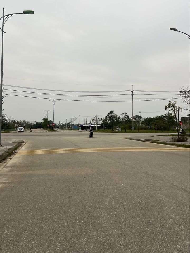 Bán nhanh đất đẹp 168m2 mặt tiền 8m tại Phường Vỹ Dạ, Huế