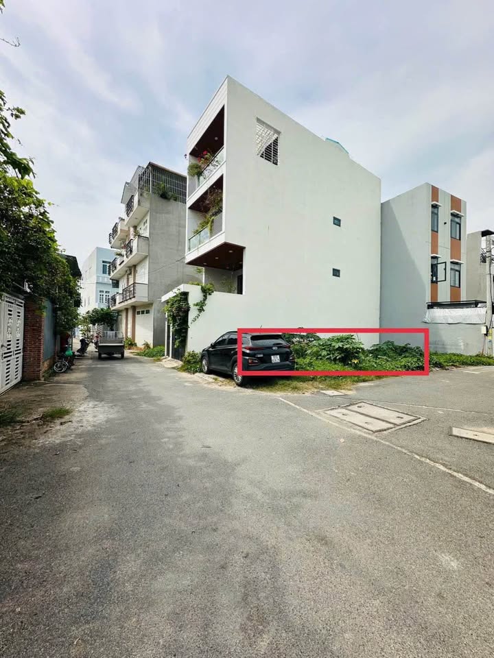 Đất 2 mặt tiền hẻm ô tô tránh, hướng Đông Nam, giá hời như mơ