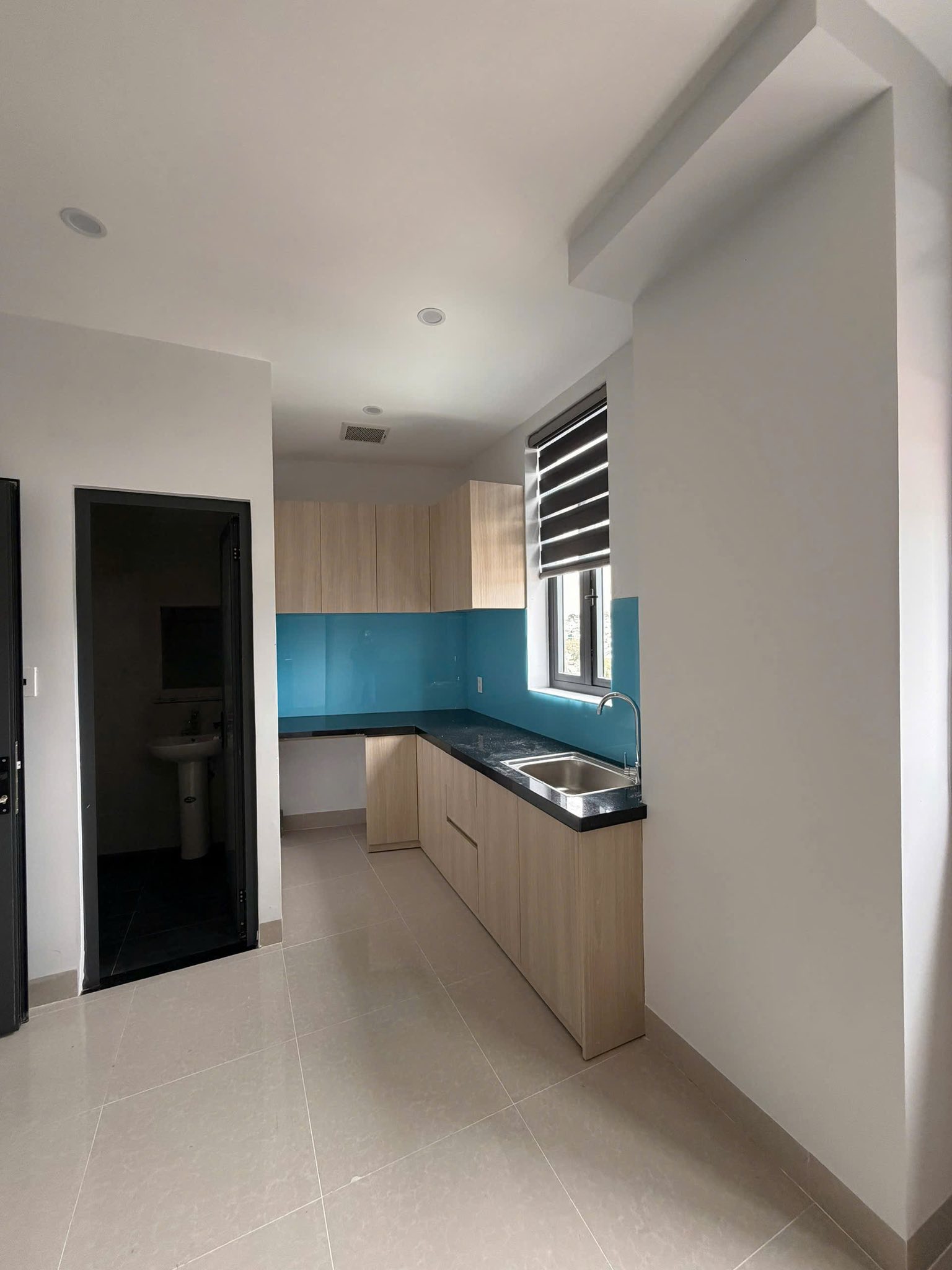 Chào mừng bạn đến với không gian sống lý tưởng tại căn hộ mới xây, tọa lạc tại Phường 10