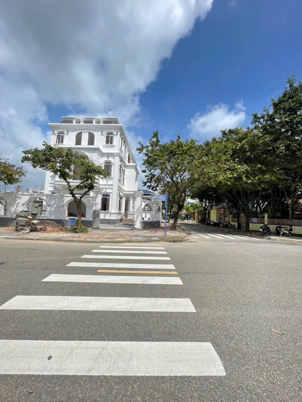 Bán lô đất biệt thự siêu đẹp tại đường Huỳnh Thúc Kháng, phường Bà Rịa, khu dân trí cao, an ninh đảm bảo