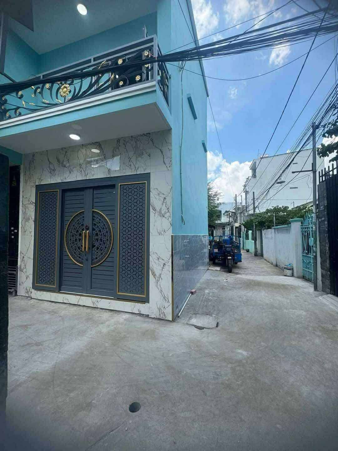 Nhà 2 tầng 2 ngủ, hẻm thông thoáng, giá tốt Quận 8